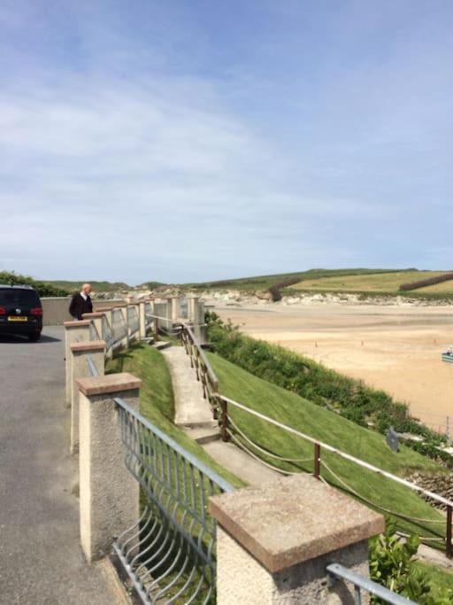 Apartment Side Floor Property, Balcony & Sea Views New Quay
